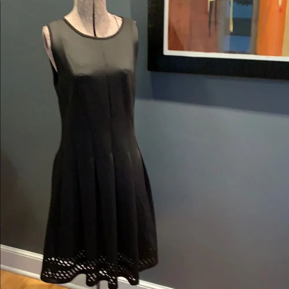 Catherine Malandrino black laser cut hem midi, 8 - Picture 3 of 7